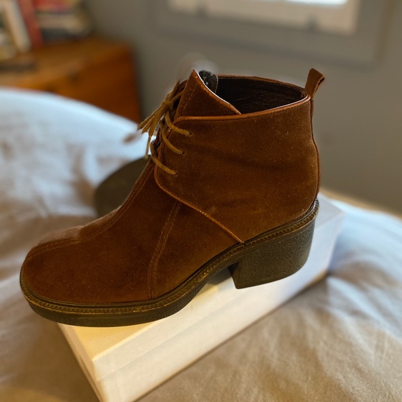 Via Spiga Shoes - Via Spiga brown suede able boots